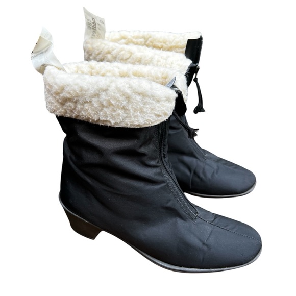 Vintage Shoes - VINTAGE COBBIE CUDDLERS BLACK FAUX FUR LINED RAIN BOOTS SIZE 8
